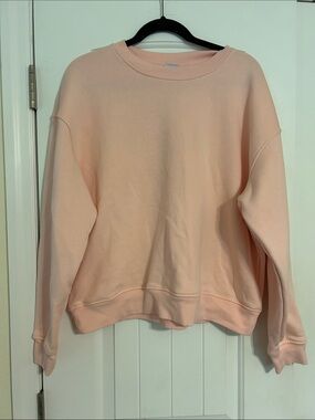 Amazon Essentials x Sofia Grainge Light Pink Crewneck Sweatshirt and Pant Set